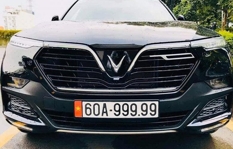 Xe Vinfast có biển số ngũ linh: 999.99