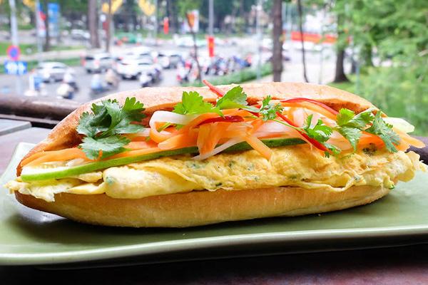 Bánh mì trứng bao nhiêu calo