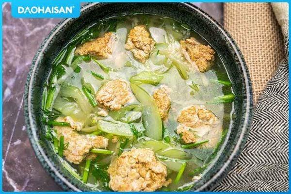 Cuối tuần đổi gió với món canh cua nấu bầu cực ngon