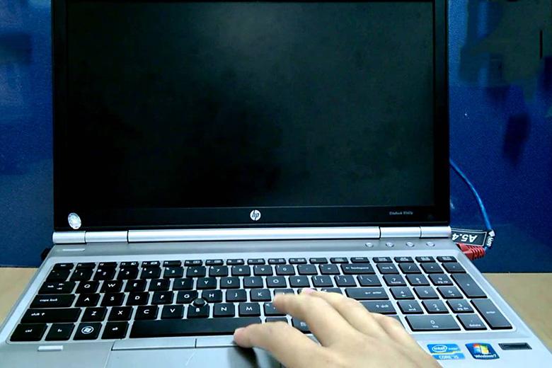 Nguyên nhân khiến laptop bị sập nguồn đột ngột