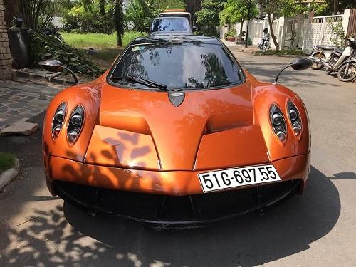 Pagani Huayra biển trắng tại Sài Gòn.