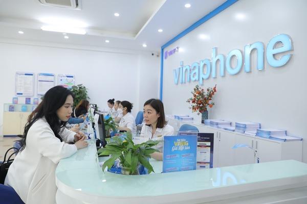 Để làm lại SIM thì bạn cần đến đến điểm giao dịch của VinaPhone